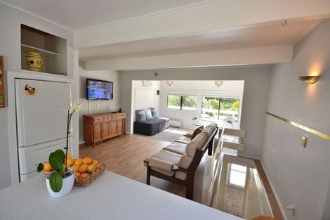Photo of property in 1 Island View Terrace, Waikanae Beach, Waikanae, 5036
