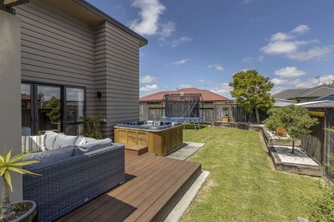 Photo of property in 24 Brooklyn Heights Drive, Kelvin Grove, Palmerston North, 4414