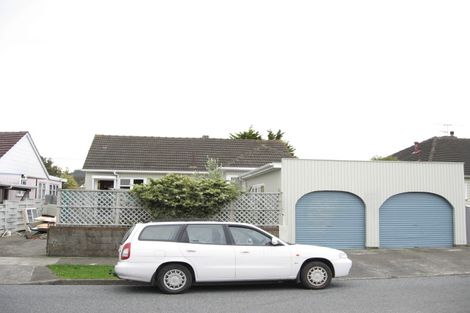 Photo of property in 39 Hewer Crescent, Naenae, Lower Hutt, 5011