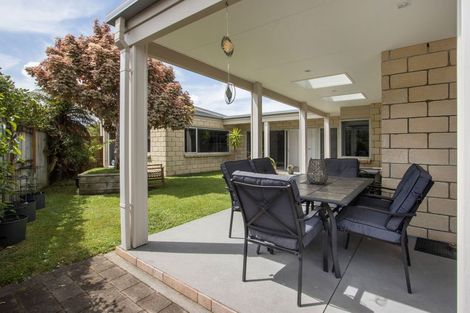 Photo of property in 21 Riverside Place, Katikati, 3129