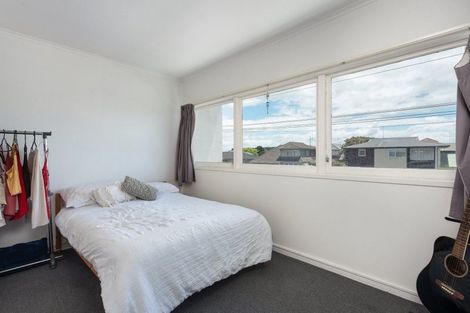 Photo of property in 1/66 Golf Road, Mount Maunganui, 3116