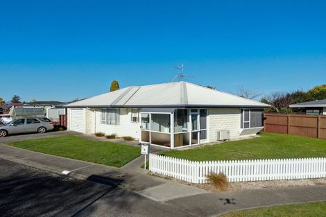 Photo of property in 2 Taupata Place, Motueka, 7120