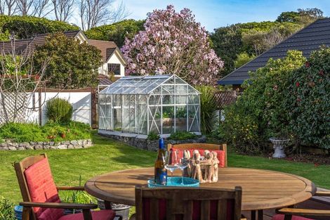 Photo of property in 7 River Glade, Waikanae, 5036