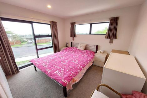 Photo of property in 54a Bleakhouse Road, Howick, Auckland, 2014