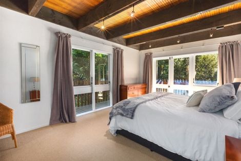 Photo of property in 105 Oriel Avenue, Tawa, Wellington, 5028