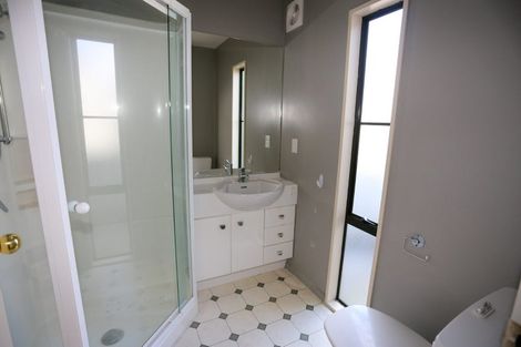 Photo of property in 4/21 Darvel Street, Riccarton, Christchurch, 8011