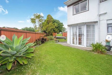 Photo of property in 1/39 Seabrook Avenue, New Lynn, Auckland, 0600
