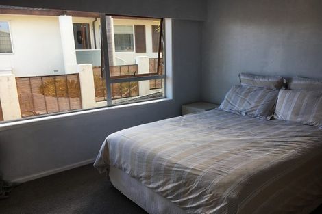 Photo of property in 1/20 Churchill Road, Murrays Bay, Auckland, 0630