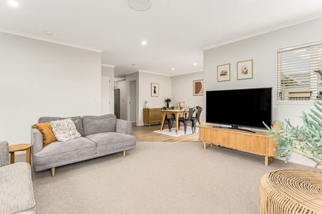 Photo of property in 57 Kapiti Crescent, Titahi Bay, Porirua, 5022