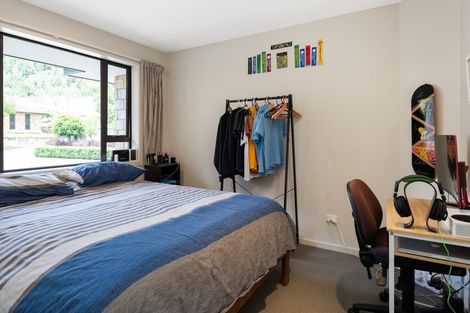 Photo of property in 12 Weka Place, Picton, 7220