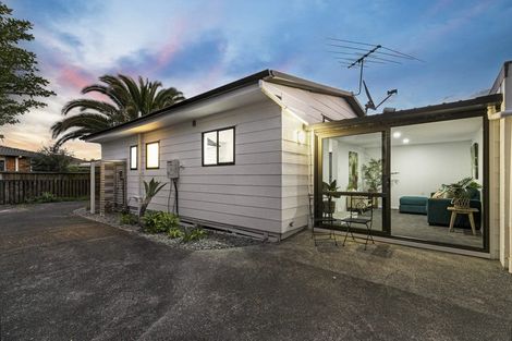 Photo of property in 1/35 Alice Avenue, Orewa, 0931