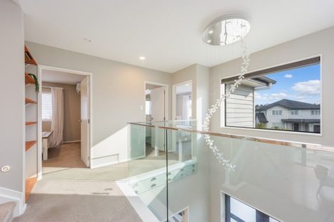Photo of property in 11 Parkview Drive, Gulf Harbour, Whangaparaoa, 0930