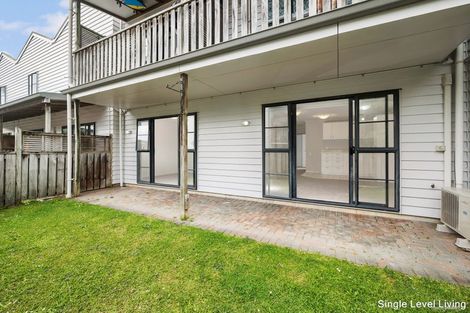 Photo of property in 24/8 Carolina Place, Albany, Auckland, 0632