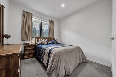 Photo of property in 13 James Elliot Way, Pokeno, 2402