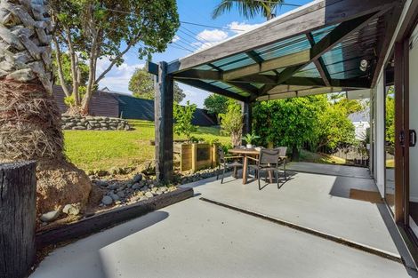 Photo of property in 239 Vipond Road, Stanmore Bay, Whangaparaoa, 0932