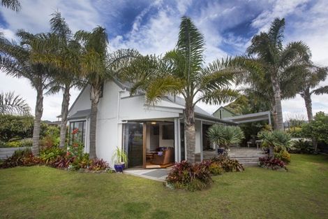 Photo of property in 503a Ocean Road, Whangamata, 3620