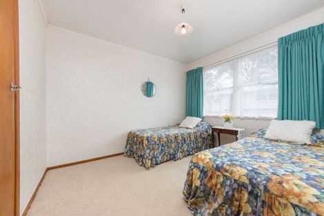 Photo of property in 40 Lowtherhurst Road, Massey, Auckland, 0614