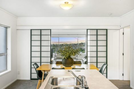 Photo of property in 114 Mountbatten Avenue, Hillcrest, Auckland, 0627