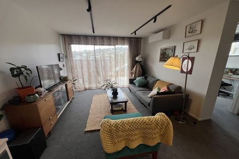 Photo of property in 1/65 Tiketike Way, Brooklyn, Wellington, 6021