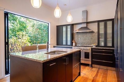 Photo of property in 10 Thames Street, Claudelands, Hamilton, 3214