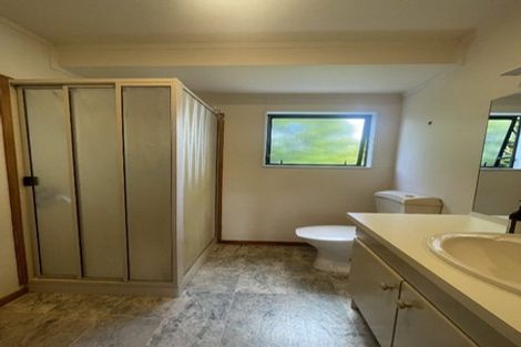 Photo of property in 2/16 Kiteroa Terrace, Rothesay Bay, Auckland, 0630