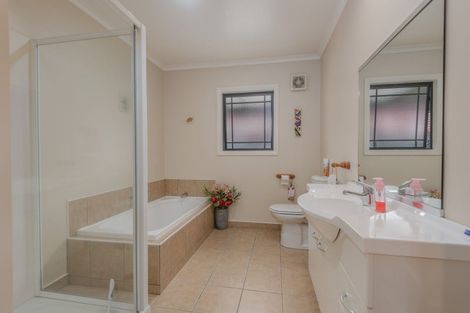 Photo of property in 1 Virginia Grove, Milson, Palmerston North, 4414