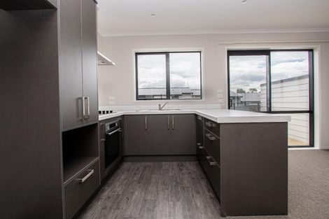 Photo of property in 9/10 Charlemont Street, Whitiora, Hamilton, 3200