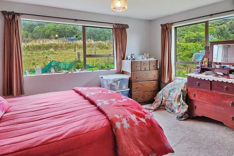 Photo of property in 395 Falls Creek Road, Orepuki, Riverton, 9881