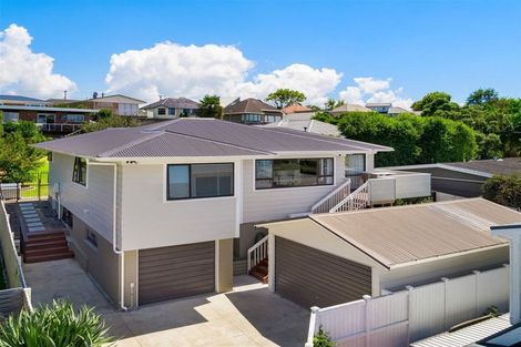 Photo of property in 21a Alexander Street, Cockle Bay, Auckland, 2014
