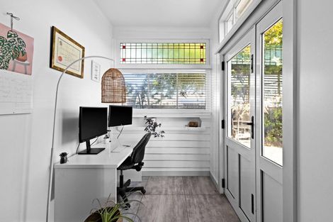 Photo of property in 42a Latham Street, Napier South, Napier, 4110