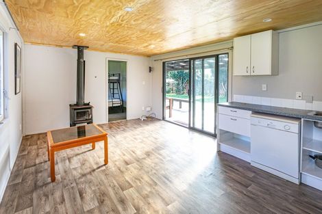 Photo of property in 37 Cook Drive, Whitianga, 3510