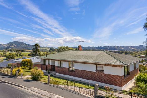 Photo of property in 8 Allen Road, Green Island, Dunedin, 9018