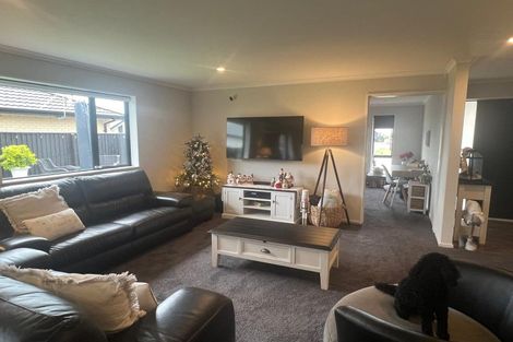 Photo of property in 2 Tara Crescent, Woodend, 7610