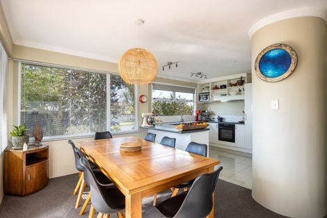 Photo of property in 126 Seaview Road, Westown, New Plymouth, 4310