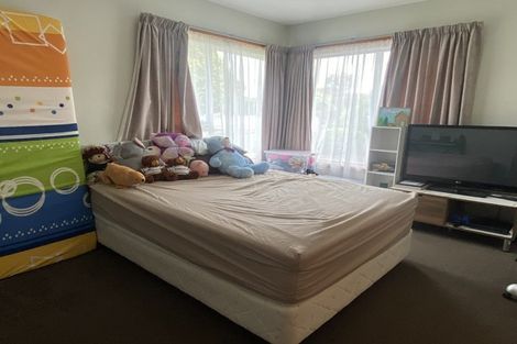 Photo of property in 19 Dunstan Crescent, Hornby, Christchurch, 8042