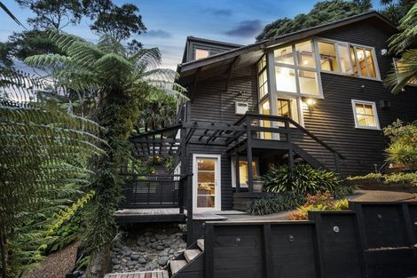 Photo of property in 27 Scenic Drive, Titirangi, Auckland, 0604