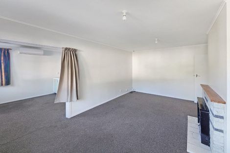 Photo of property in 14 Thomson Grove, Stokes Valley, Lower Hutt, 5019
