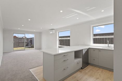 Photo of property in 4 Adzebill Court, Rototuna North, 3210