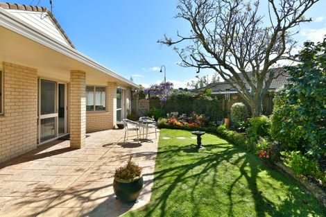 Photo of property in 37 Motutapu Avenue, Manly, Whangaparaoa, 0930