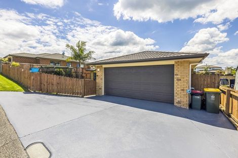 Photo of property in 30 Saralee Drive, Manurewa, Auckland, 2105