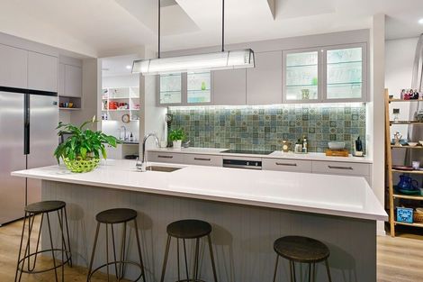 Photo of property in 6 Arapipi Way, Peka Peka, Waikanae, 5391