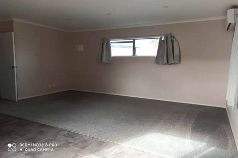 Photo of property in 9 Lisa Rise, Half Moon Bay, Auckland, 2012