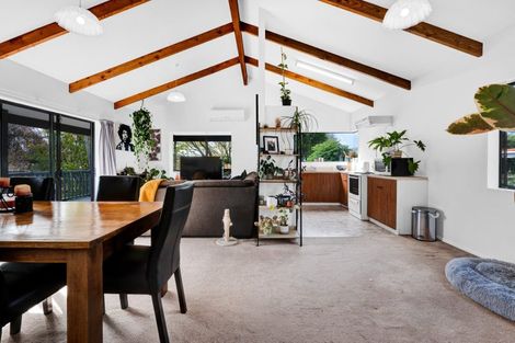 Photo of property in 24 Poplar Grove, Whalers Gate, New Plymouth, 4310