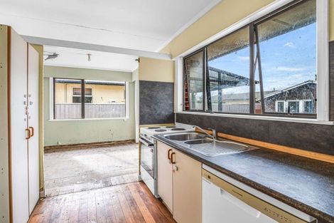 Photo of property in 553 Ruahine Street, Hokowhitu, Palmerston North, 4410