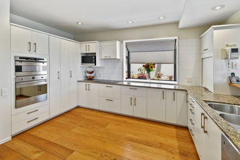 Photo of property in 37 Clyside Avenue, Half Moon Bay, Auckland, 2012