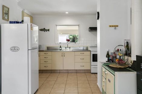 Photo of property in 39 Te Herekiekie Street, Turangi, 3334