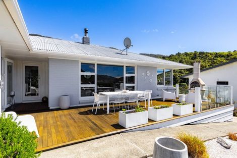 Photo of property in 8 Dorset Street, Picton, 7220