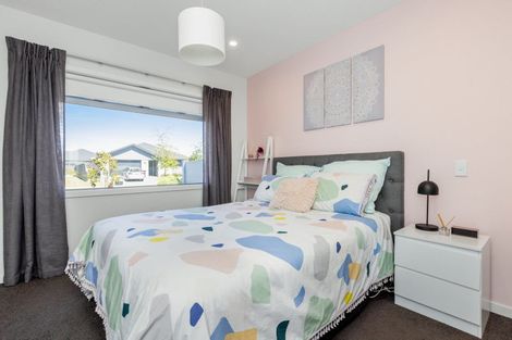 Photo of property in 1 Benmore Place, Poraiti, Napier, 4112