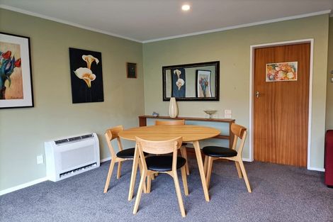 Photo of property in 4 Makatote Grove, Churton Park, Wellington, 6037