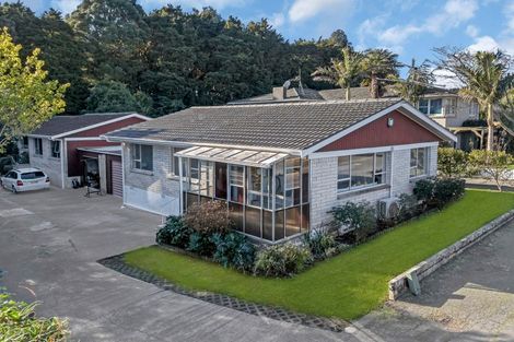 Photo of property in 3a Walpole Avenue, Hillpark, Auckland, 2102